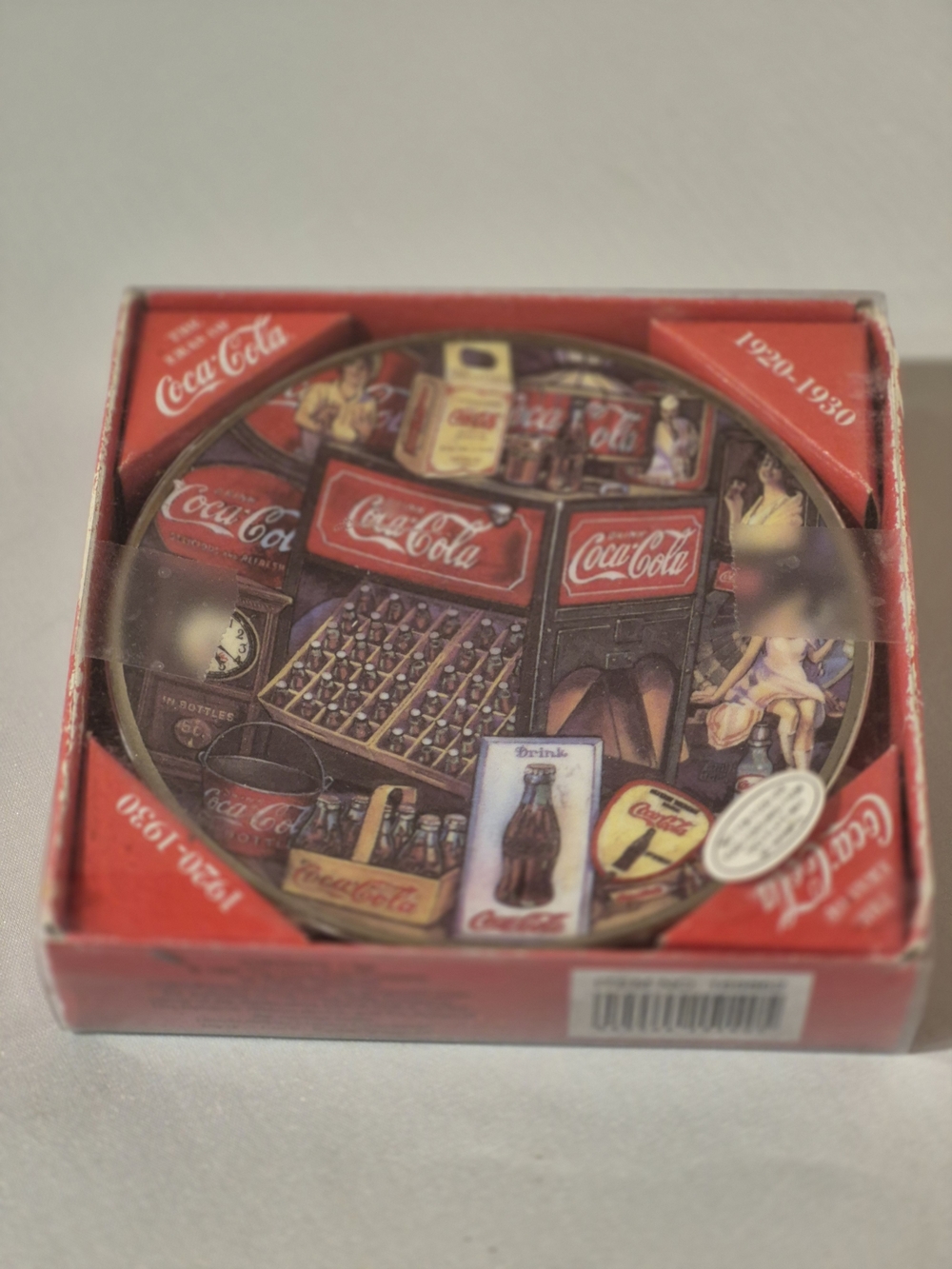 Coca-Cola Vintage Mini Decorative Collector Plate With Easel. New Original Box
